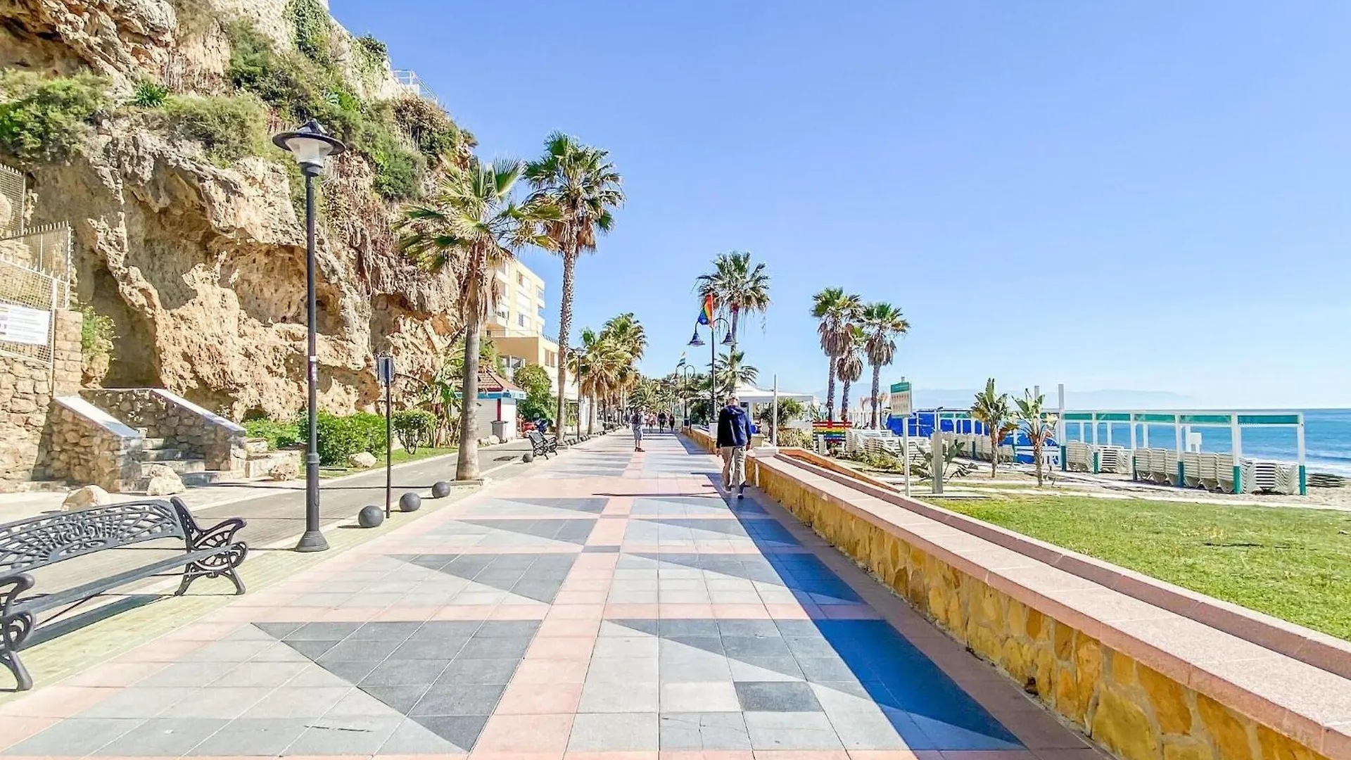 Sea-View Apartment In Torremolinos