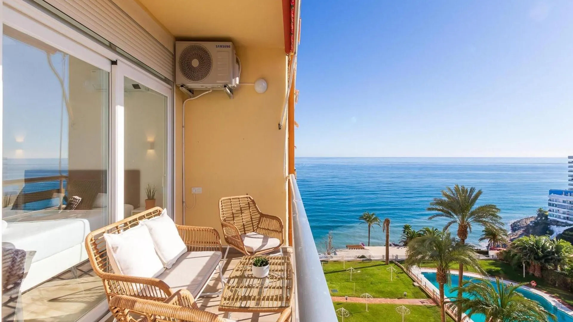 Sea-View Apartment In Torremolinos