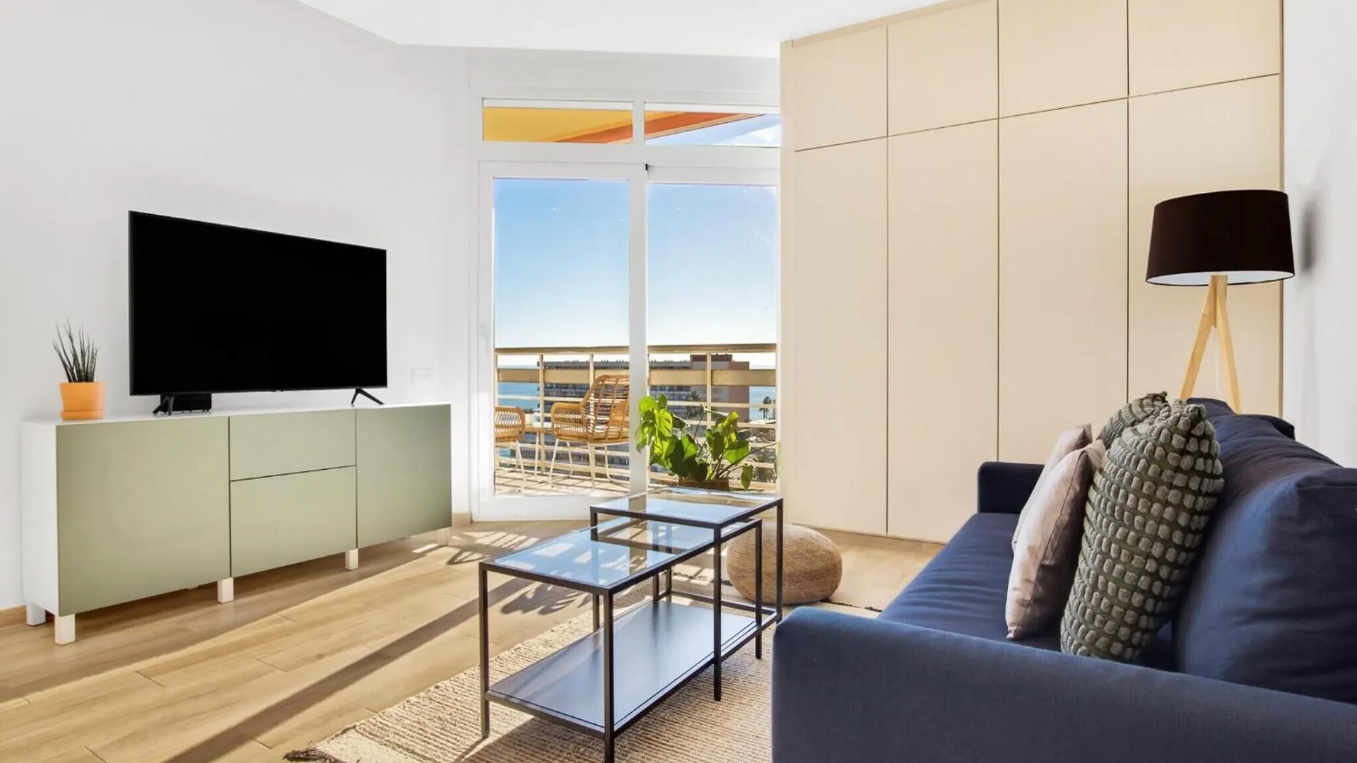 Sea-View Apartment In Torremolinos