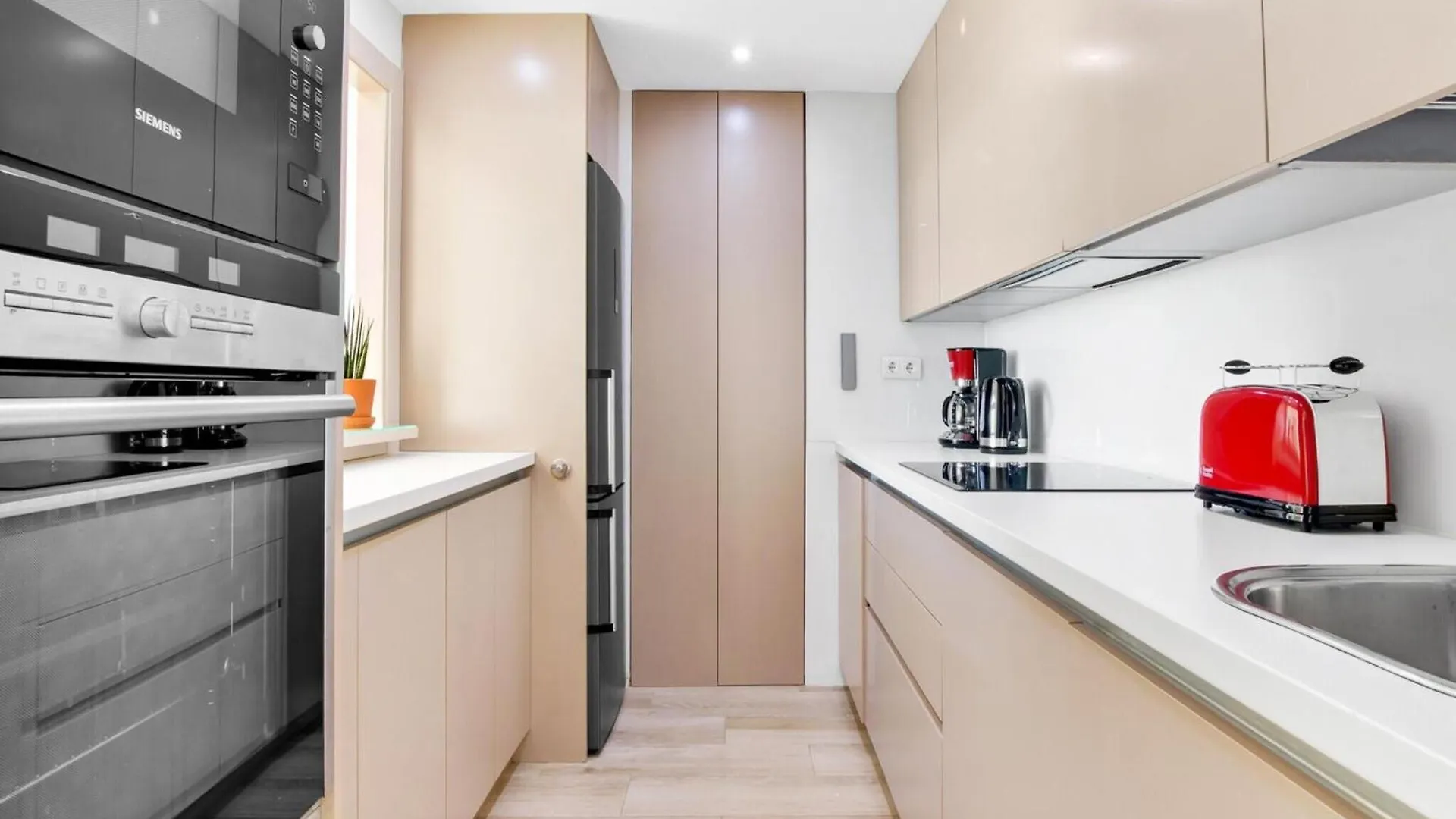 Sea-View Apartment In Torremolinos
