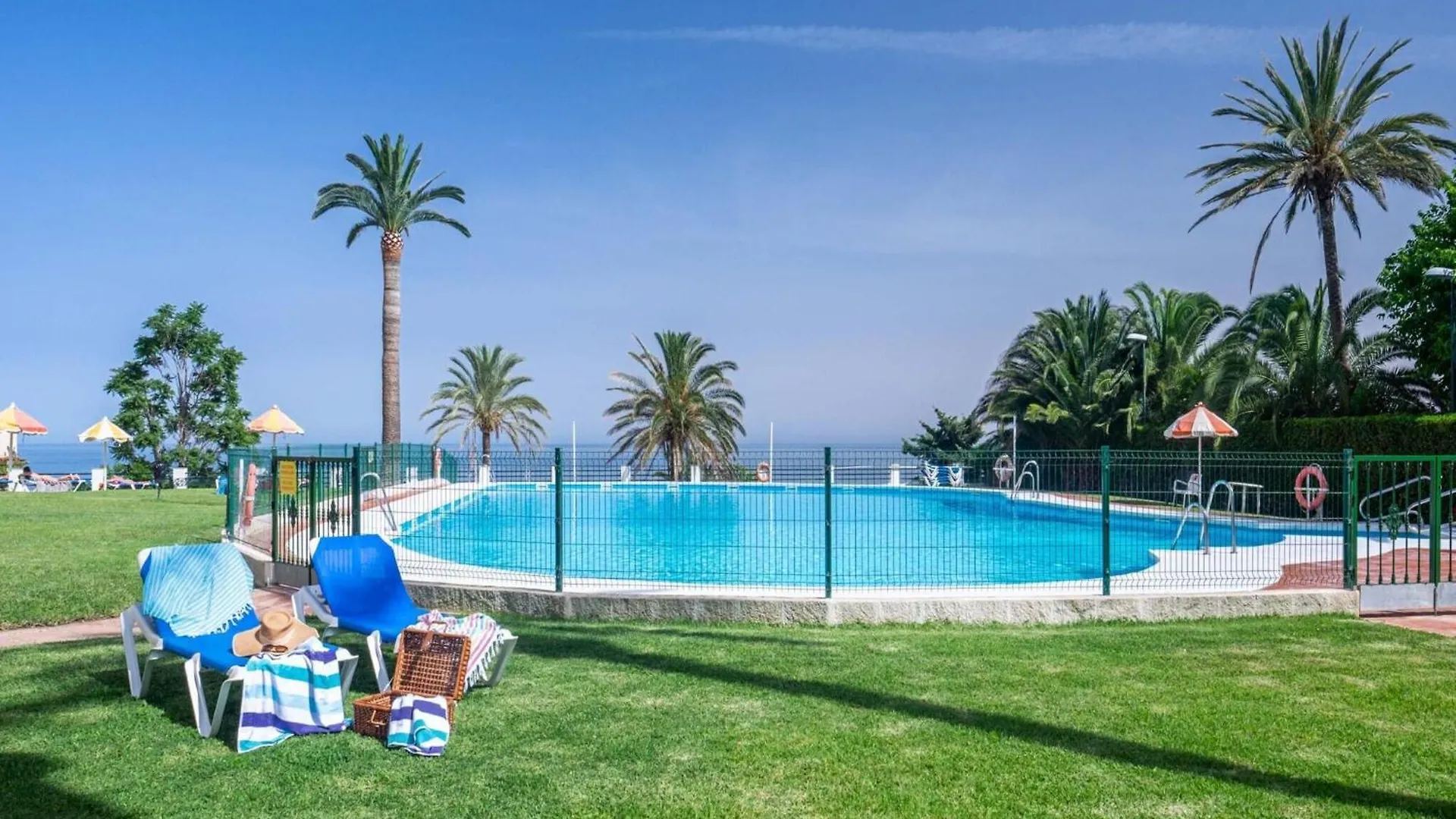 Sea-View Apartment In Torremolinos